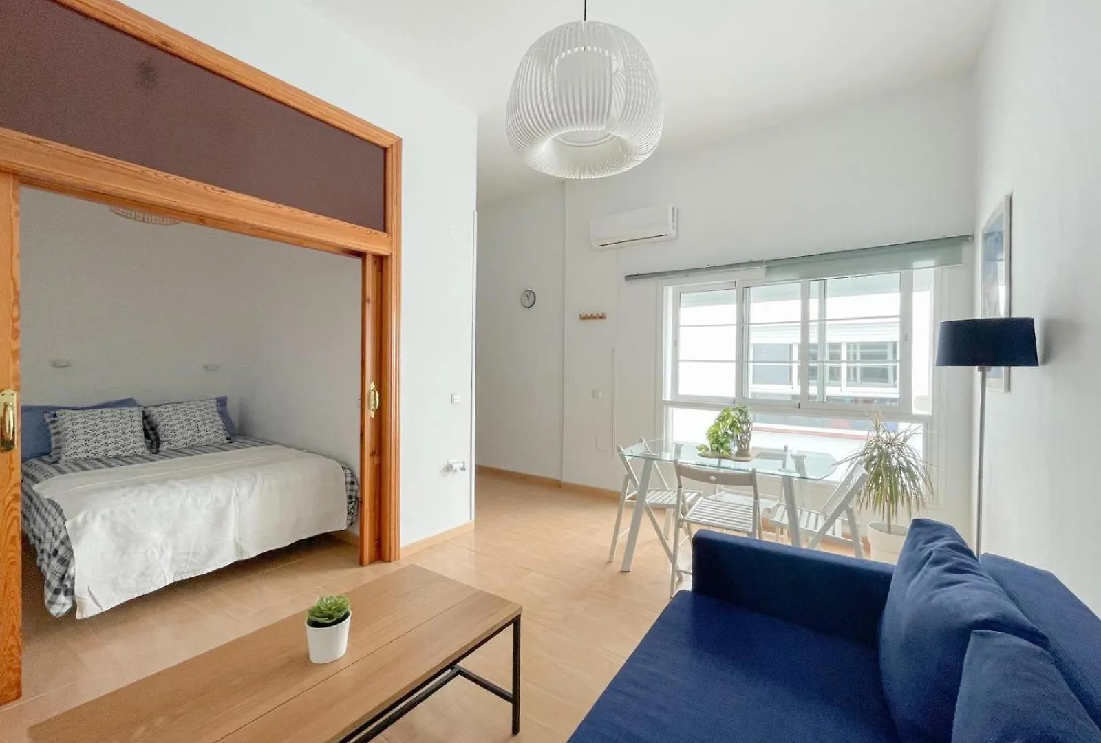 Plz De La Merced Apartamentos Solera Malaga Apartment
