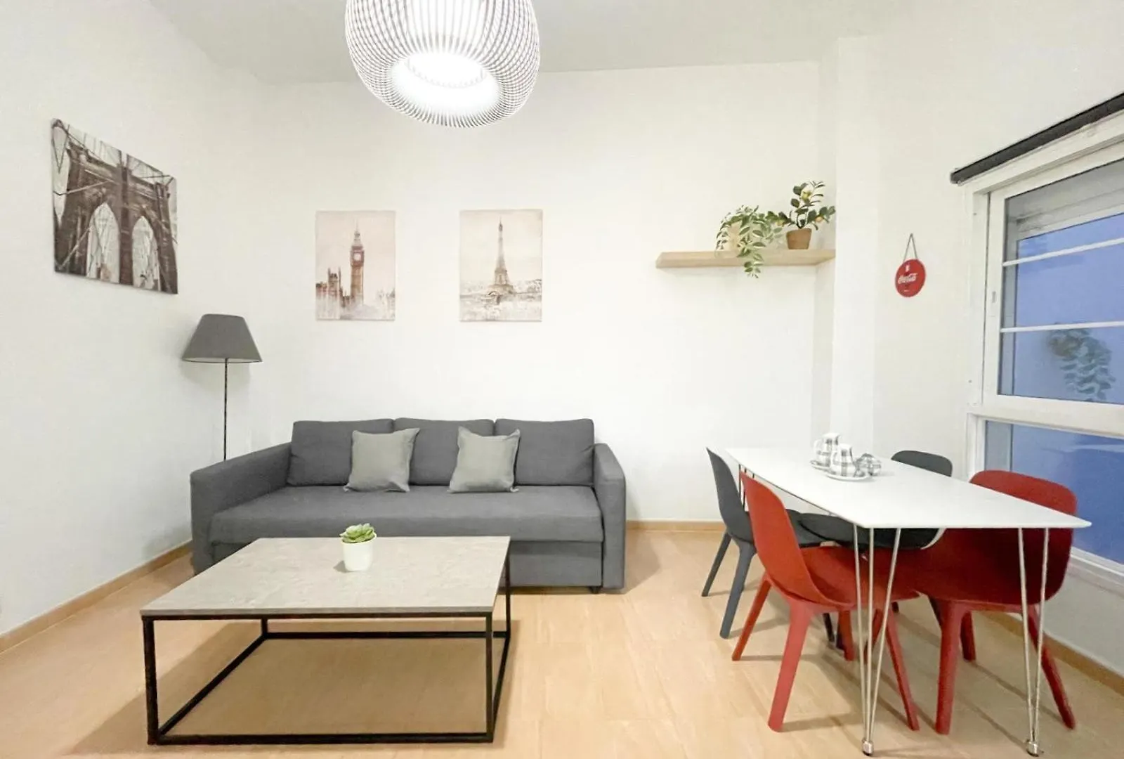 Plz De La Merced Apartamentos Solera Malaga Apartment