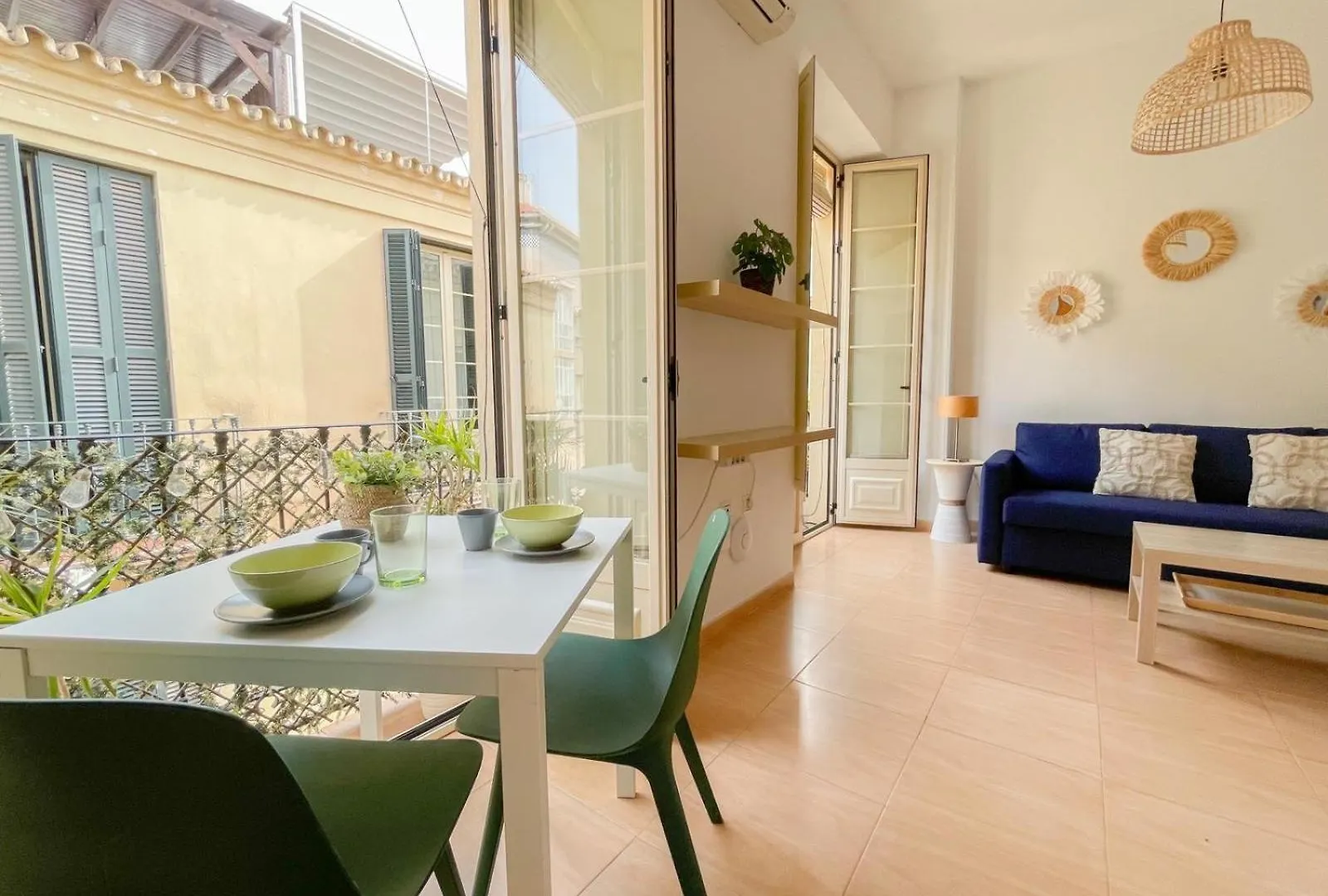 Plz De La Merced Apartamentos Solera 말라가 0*,  스페인