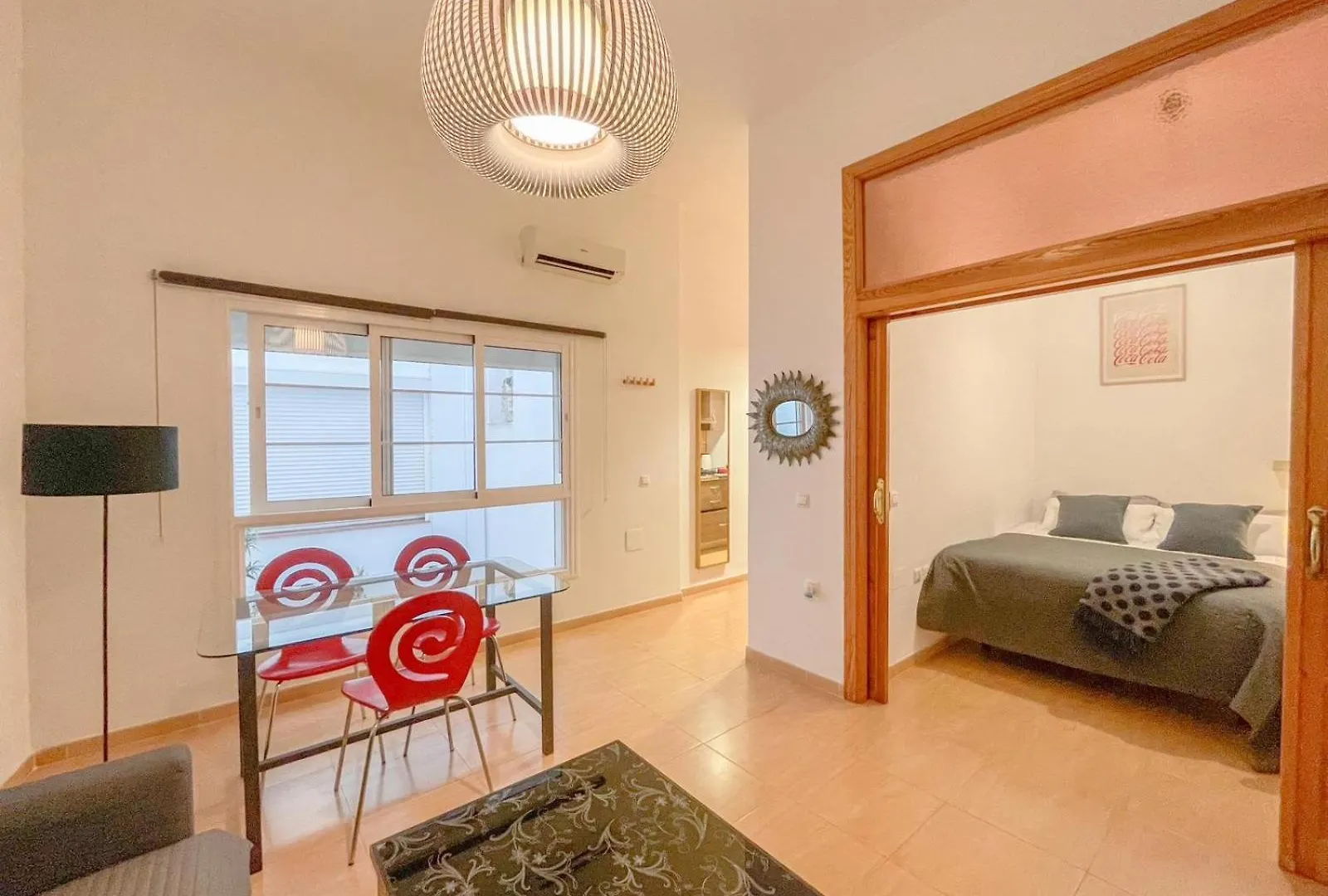 Plz De La Merced Apartamentos Solera 말라가 0*,